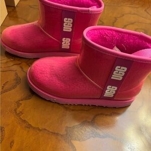 UGG Kids Bright Pink Clear Coated Mini Boots size 4 women 6